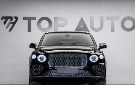 Bentley Bentayga I, 2024 год, 38 000 000 рублей, 2 фотография