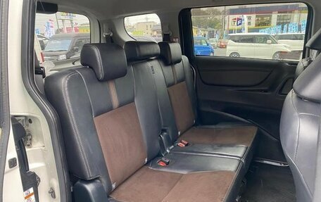 Toyota Sienta II, 2019 год, 1 600 000 рублей, 8 фотография