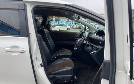 Toyota Sienta II, 2019 год, 1 600 000 рублей, 5 фотография