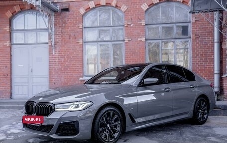 BMW 5 серия, 2021 год, 6 550 000 рублей, 2 фотография