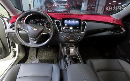 Chevrolet Malibu IX, 2020 год, 2 220 000 рублей, 4 фотография