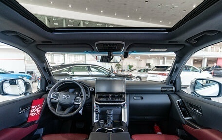 Toyota Land Cruiser, 2024 год, 14 190 000 рублей, 11 фотография