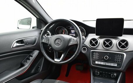 Mercedes-Benz GLA, 2018 год, 2 560 000 рублей, 13 фотография