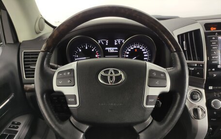 Toyota Land Cruiser 200, 2014 год, 3 999 000 рублей, 20 фотография