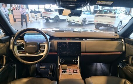 Land Rover Range Rover IV рестайлинг, 2022 год, 21 500 000 рублей, 15 фотография