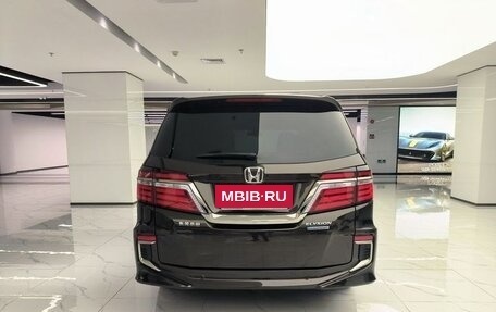 Honda Elysion, 2021 год, 3 890 000 рублей, 13 фотография