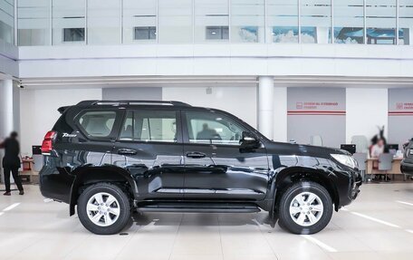 Toyota Land Cruiser Prado 150 рестайлинг 2, 2023 год, 8 650 000 рублей, 6 фотография
