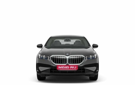 BMW 5 серия, 2023 год, 10 950 000 рублей, 8 фотография
