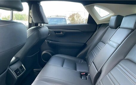 Lexus NX I, 2017 год, 2 300 000 рублей, 9 фотография