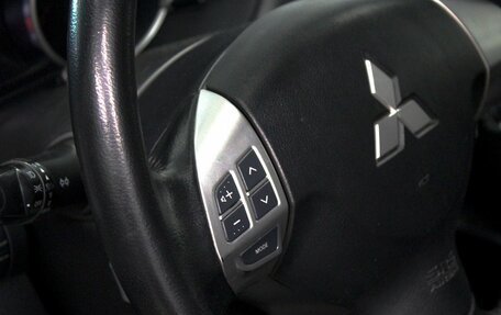 Mitsubishi Outlander III рестайлинг 3, 2012 год, 1 399 000 рублей, 23 фотография