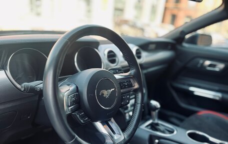 Ford Mustang VI рестайлинг, 2021 год, 6 200 000 рублей, 19 фотография