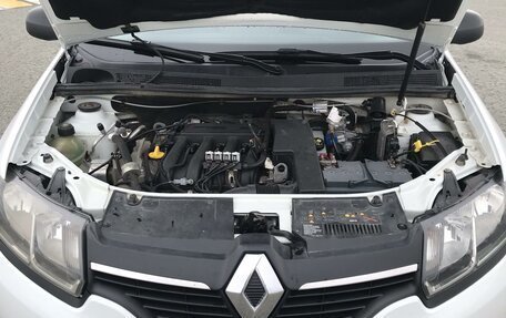 Renault Logan II, 2016 год, 870 000 рублей, 6 фотография
