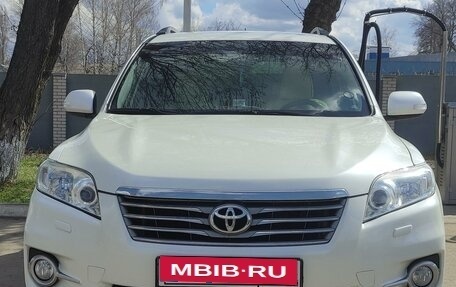 Toyota RAV4, 2012 год, 1 698 000 рублей, 3 фотография