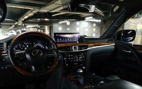 Lexus LX III, 2018 год, 8 200 000 рублей, 24 фотография