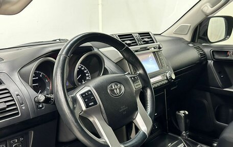 Toyota Land Cruiser Prado 150 рестайлинг 2, 2016 год, 4 200 000 рублей, 2 фотография