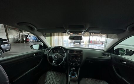 Volkswagen Jetta VI, 2014 год, 1 400 000 рублей, 10 фотография