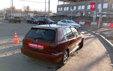 Volkswagen Golf III, 1997 год, 145 000 рублей, 2 фотография