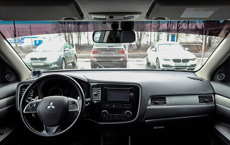Mitsubishi Outlander III рестайлинг 3, 2013 год, 1 799 000 рублей, 14 фотография