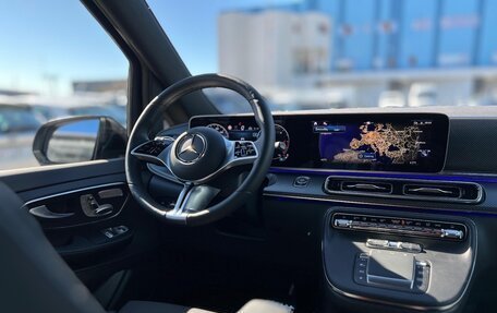 Mercedes-Benz V-Класс, 2024 год, 18 160 000 рублей, 2 фотография