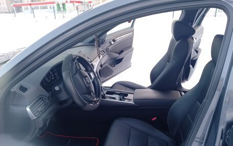 Honda Accord IX рестайлинг, 2018 год, 2 350 000 рублей, 8 фотография