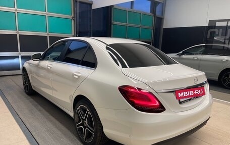Mercedes-Benz C-Класс, 2019 год, 3 150 000 рублей, 4 фотография