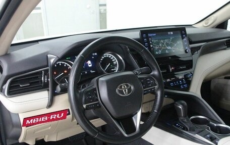 Toyota Camry, 2021 год, 4 103 500 рублей, 13 фотография