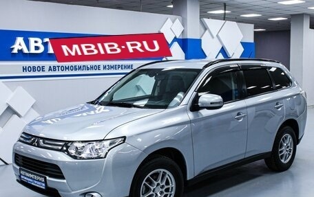 Mitsubishi Outlander III рестайлинг 3, 2012 год, 1 788 000 рублей, 3 фотография