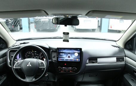 Mitsubishi Outlander III рестайлинг 3, 2012 год, 1 788 000 рублей, 20 фотография