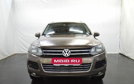 Volkswagen Touareg III, 2012 год, 2 549 000 рублей, 2 фотография