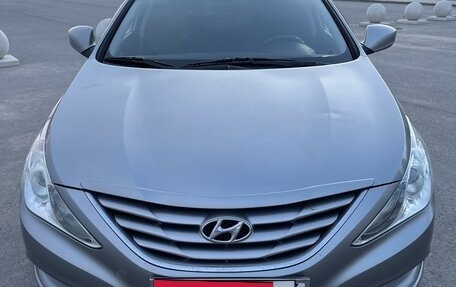Hyundai Sonata VI, 2010 год, 1 200 000 рублей, 4 фотография