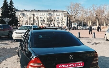 Mercedes-Benz C-Класс, 2003 год, 650 000 рублей, 8 фотография