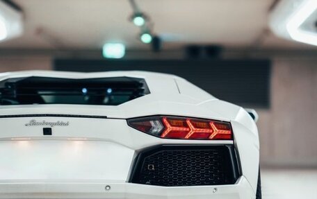 Lamborghini Aventador I рестайлинг, 2013 год, 37 000 000 рублей, 3 фотография