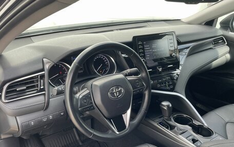 Toyota Camry, 2022 год, 3 590 000 рублей, 16 фотография