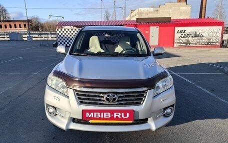 Toyota RAV4, 2011 год, 1 680 000 рублей, 2 фотография