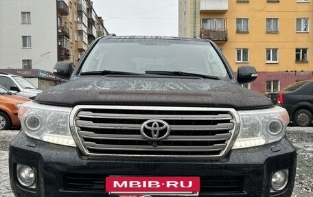 Toyota Land Cruiser 200, 2012 год, 3 290 000 рублей, 2 фотография