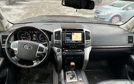 Toyota Land Cruiser 200, 2012 год, 3 290 000 рублей, 24 фотография