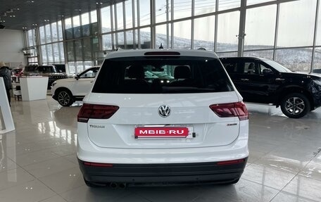 Volkswagen Tiguan II, 2020 год, 2 690 000 рублей, 4 фотография