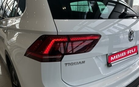 Volkswagen Tiguan II, 2020 год, 2 690 000 рублей, 10 фотография