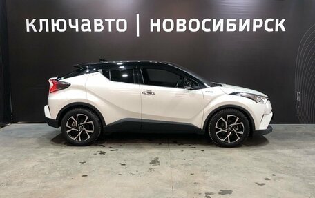 Toyota C-HR I рестайлинг, 2018 год, 2 350 000 рублей, 4 фотография