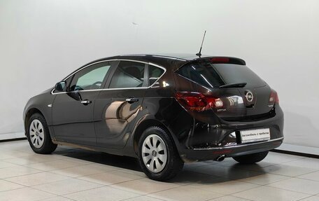 Opel Astra J, 2013 год, 1 089 000 рублей, 2 фотография