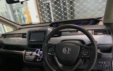 Honda Freed II, 2017 год, 1 599 900 рублей, 16 фотография
