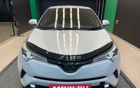 Toyota C-HR I рестайлинг, 2018 год, 1 850 000 рублей, 2 фотография