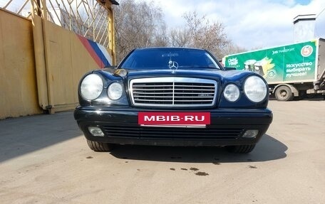 Mercedes-Benz E-Класс, 1998 год, 700 000 рублей, 16 фотография