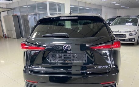 Lexus NX I, 2019 год, 4 579 000 рублей, 5 фотография