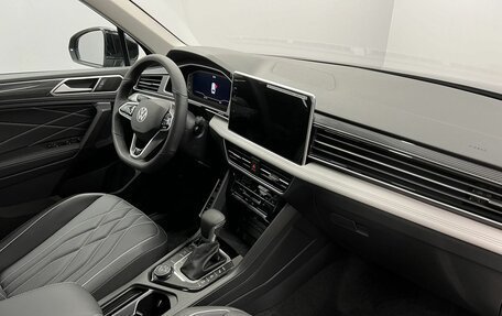 Volkswagen Tiguan II, 2023 год, 5 917 628 рублей, 7 фотография