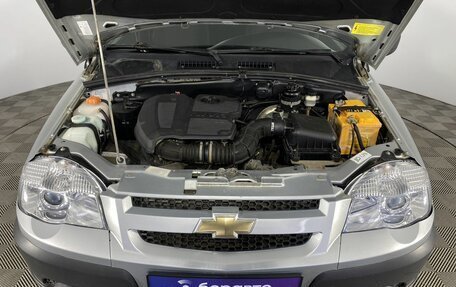 Chevrolet Niva I рестайлинг, 2015 год, 747 000 рублей, 4 фотография