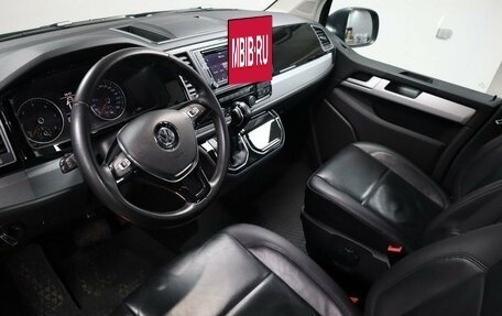 Volkswagen Caravelle T6 рестайлинг, 2018 год, 4 700 000 рублей, 10 фотография
