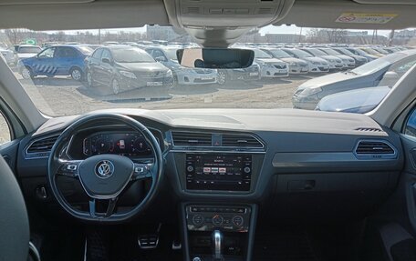 Volkswagen Tiguan II, 2019 год, 2 690 000 рублей, 8 фотография