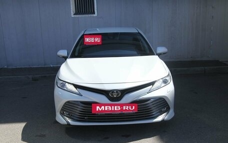 Toyota Camry, 2020 год, 3 290 000 рублей, 3 фотография