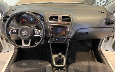 Volkswagen Polo VI (EU Market), 2018 год, 1 290 000 рублей, 21 фотография